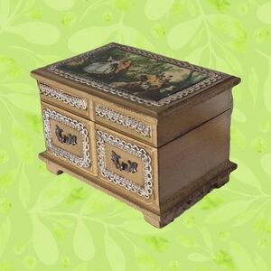 Vintage Musical Gold Jewelry Box